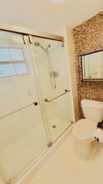 5510 Tamberlane Circle #243, Palm Beach Gardens FL - photo 11 of 23
