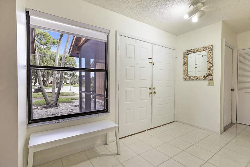 3 bedroom Villa at 6186 Brandon Street, Eastpointe, Palm Beach Gardens — photo 3