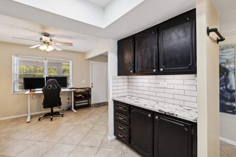3075 E Gardens East Drive #32, Palm Beach Gardens FL - photo 7 of 17