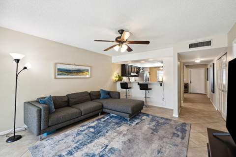 3075 E Gardens East Drive #32, Palm Beach Gardens FL - photo 10 of 17