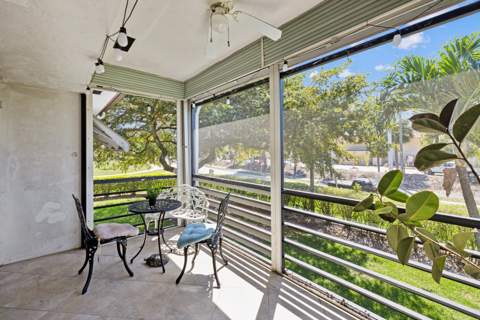 3075 E Gardens East Drive #32, Palm Beach Gardens FL - photo 16 of 17