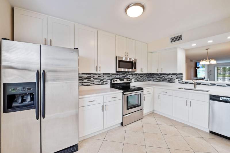 2 bedroom Condominium at 1090 Guildford #1090, Guildford At Century Village Condo, Boca Raton — photo 3