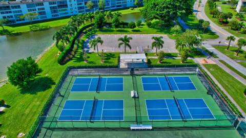 1090 Guildford #1090, Boca Raton FL - photo 10 of 33