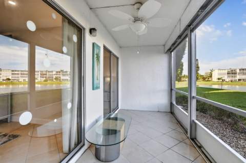 1090 Guildford #1090, Boca Raton FL - photo 15 of 33