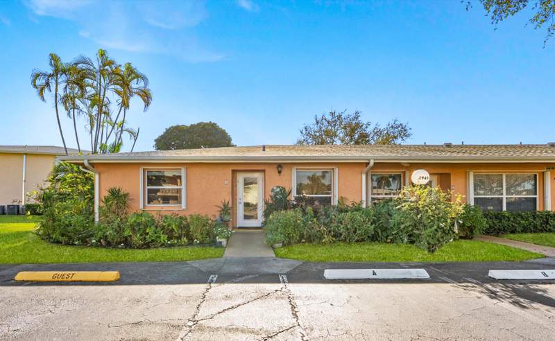 2 bedroom Condominium at 1940 NW 13th Street #12-a, Pines Of Delray North Condo, Delray Beach — photo 2