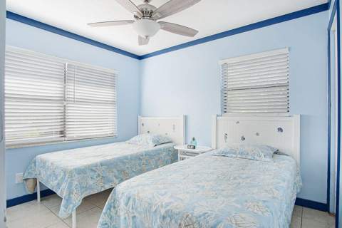 2902 Essex Drive, Fort Pierce FL - photo 17 of 35