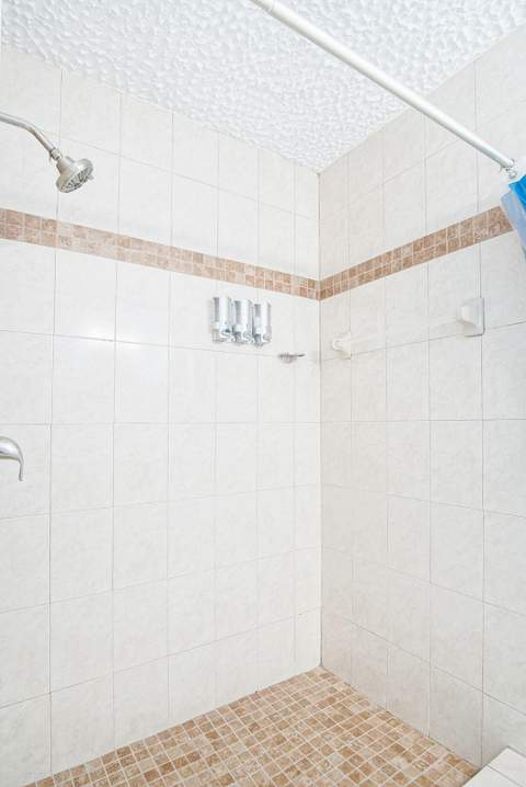2902 Essex Drive, Fort Pierce FL - photo 13 of 35