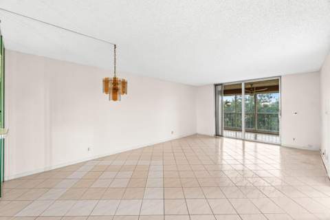 14623 Bonaire Boulevard #608, Delray Beach FL - photo 6 of 28