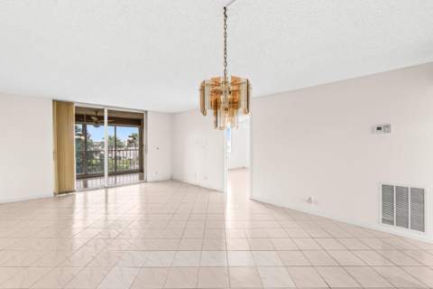 14623 Bonaire Boulevard #608, Delray Beach FL - photo 7 of 28