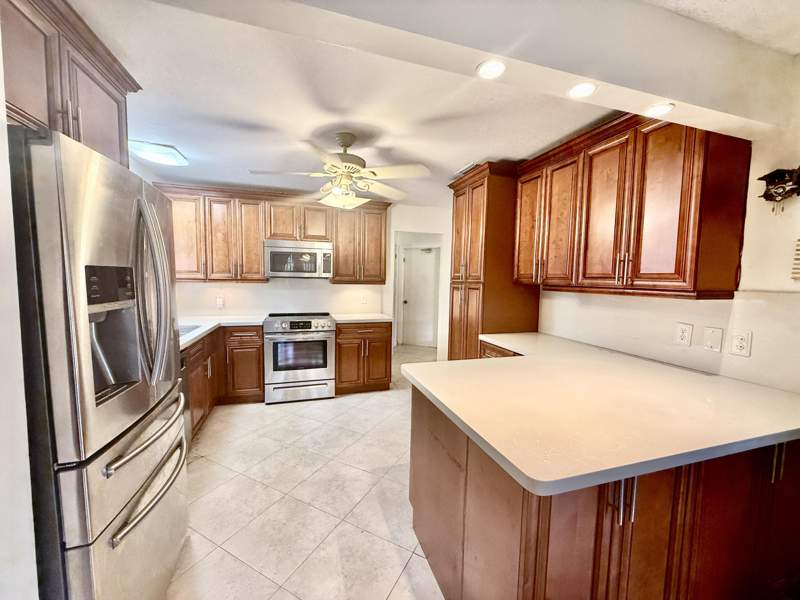 3 bedroom Single Family Residence at 10633 Greenbriar Court, Boca Chase Greenbriar, Boca Raton — photo 5