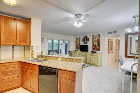 7539 S Oriole Boulevard #103, Delray Beach FL - photo 9 of 19