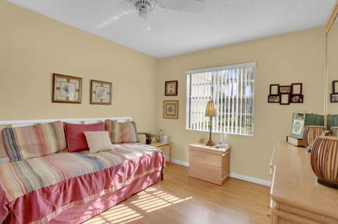 5881 Parkwalk Drive, Boynton Beach FL - photo 14 of 27