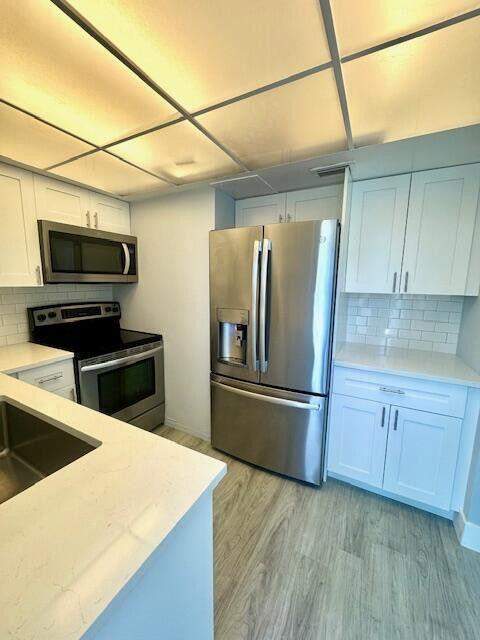 315 Circle Drive #102, Boynton Beach FL - photo 6 of 31