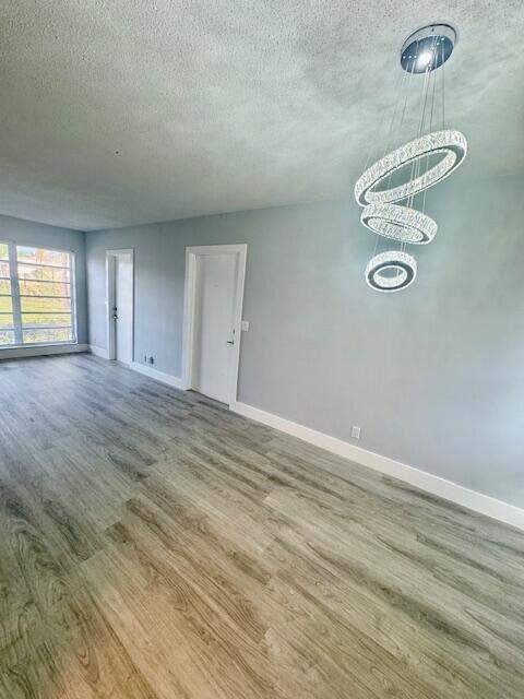 315 Circle Drive #102, Boynton Beach FL - photo 11 of 31