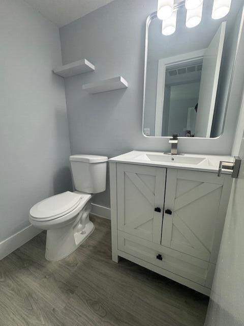 315 Circle Drive #102, Boynton Beach FL - photo 14 of 31