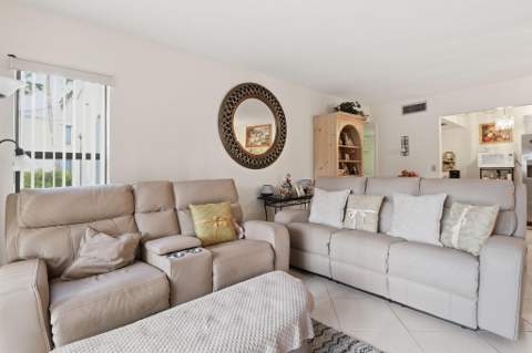 1102 Green Pine Boulevard #A1, West Palm Beach FL - photo 7 of 24