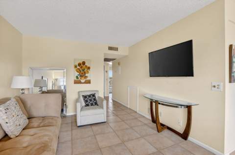 4008 Hythe A, Boca Raton FL - photo 11 of 63