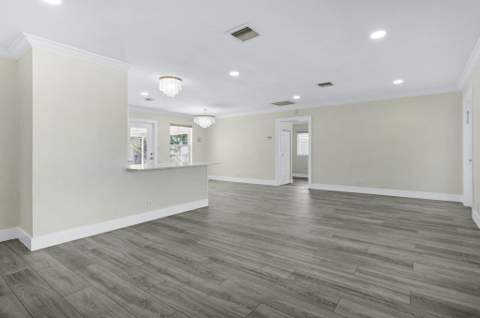 912 SE 8th Court, Deerfield Beach FL - photo 16 of 36