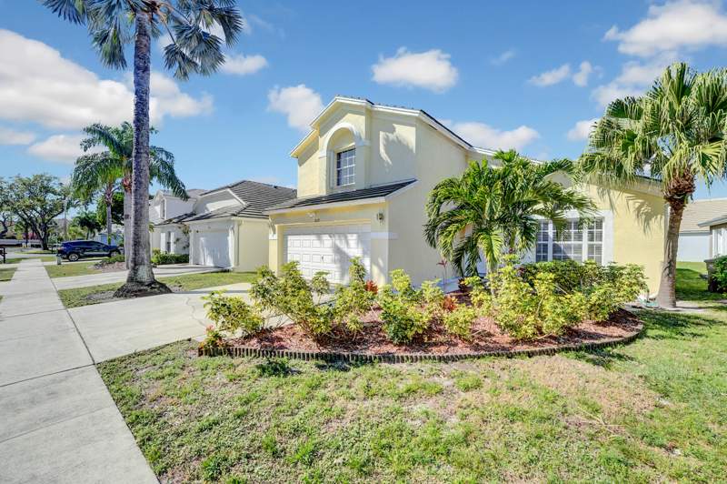 3 bedroom Single Family Residence at 2008 Normandy Circle, Normandy Village, West Palm Beach — photo 4