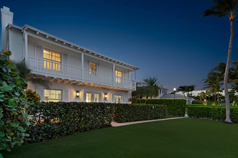 5 bedroom Single Family Residence at 7103 S Flagler Drive, Edgewater, West Palm Beach — photo 3