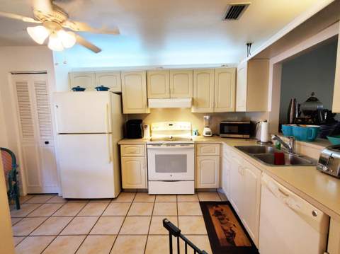 4195 Lucerne Villas Lane, Lake Worth FL - photo 14 of 21