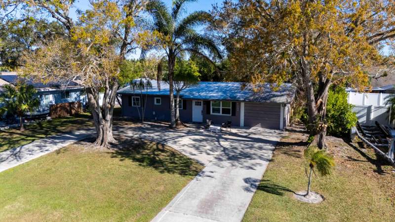 3 bedroom Single Family Residence at 477 SE Asbury Lane, Port St Lucie Section 6, Port St. Lucie — photo 2
