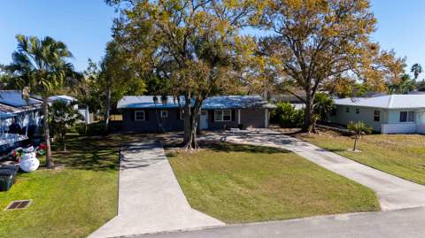 477 SE Asbury Lane, Port St. Lucie FL - photo 22 of 23