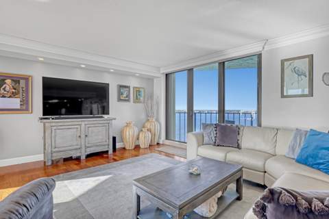 5420 N Ocean Drive #1106, Singer Island FL - photo 9 of 63
