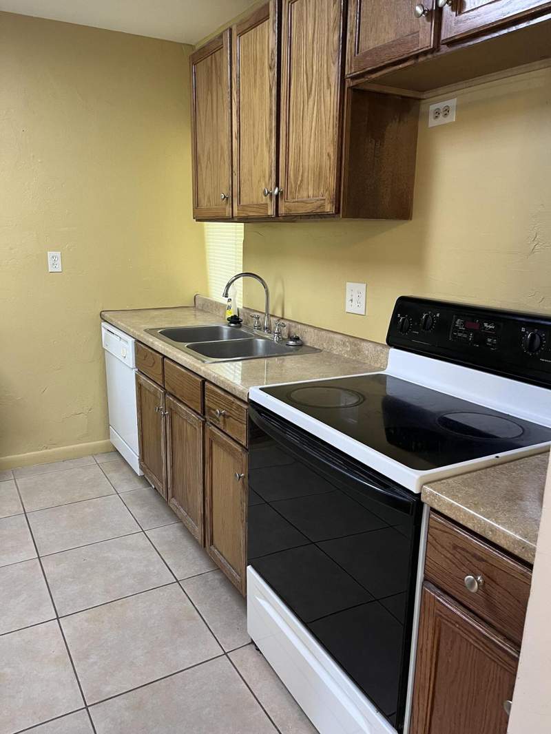 2 bedroom Condominium at 8141 SW 24th Court #108, Arrowhead Condo No Ix, Davie — photo 2