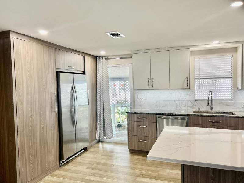 2 bedroom Manufactured Home at 6741 NW 44th Way #Lot T-11, Deerfield Lake, Coconut Creek — photo 3