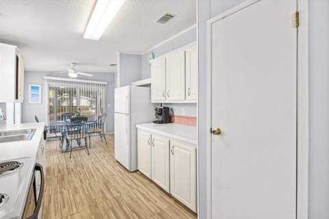 3805 Doral Court, Port St. Lucie FL - photo 11 of 43