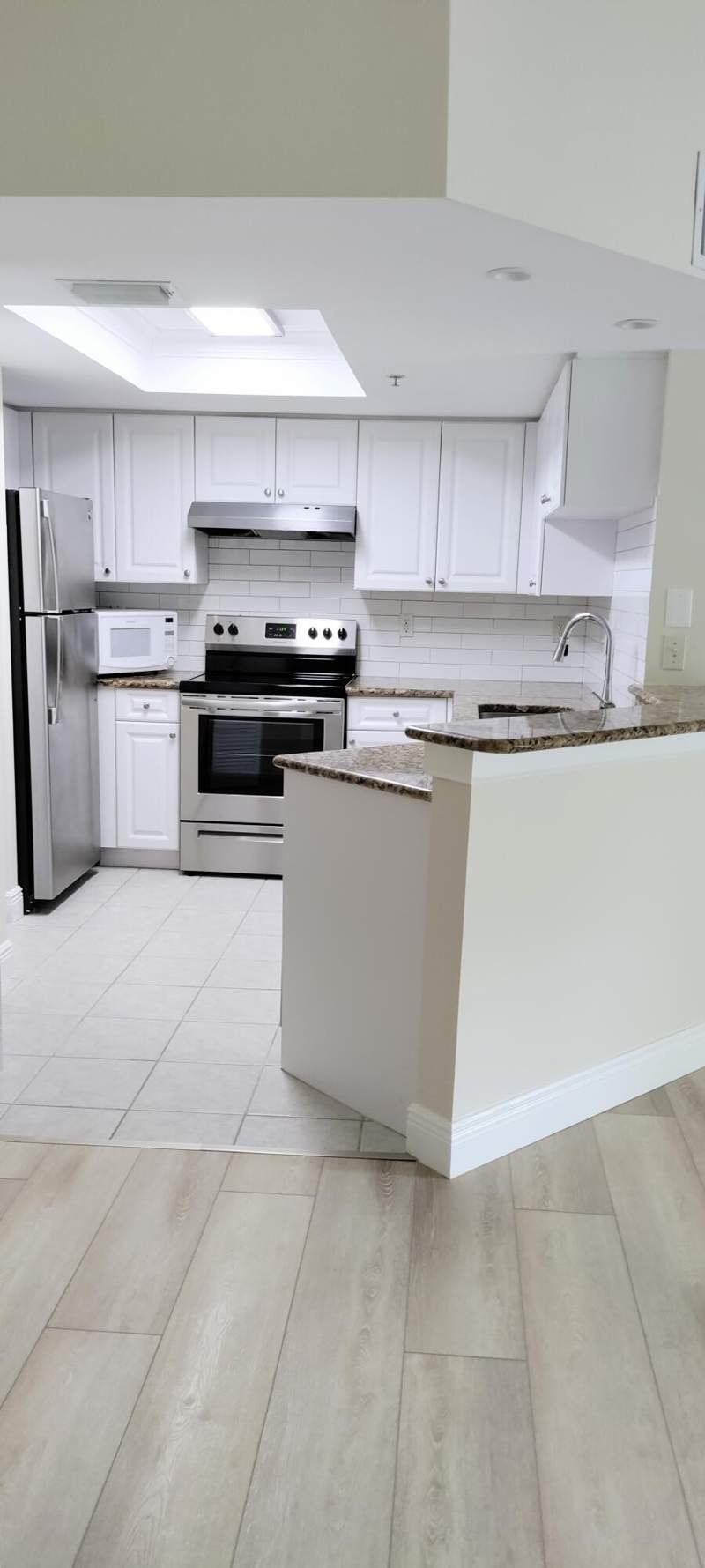 2 bedroom Condominium at 1000 Crestwood Court #1008, Grand View At Crestwood Condo, Royal Palm Beach — photo 5
