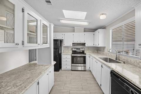 8530 Leadtree Court, Port St. Lucie FL - photo 6 of 25