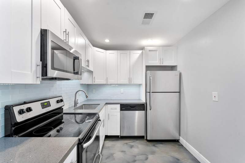 2 bedroom Condominium at 470 NW 20th Street #3070, Casa Del Rio Condo, Boca Raton — photo 3