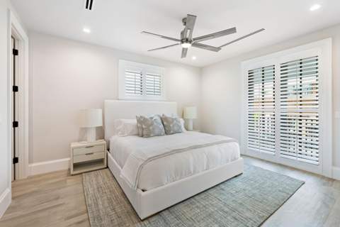 319 Coconut Isle Drive #2, Fort Lauderdale FL - photo 24 of 33