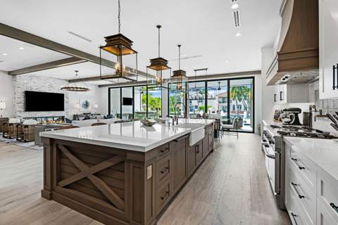 319 Coconut Isle Drive #3, Fort Lauderdale FL - photo 11 of 33