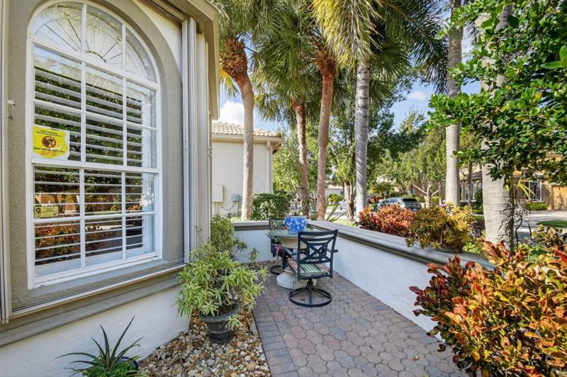 2 bedroom Single Family Residence at 9842 Via Elegante, Buena Vida, Wellington — photo 5