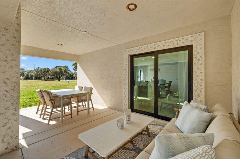 2 bedroom Single Family Residence at 73 Las Casitas Court, Spanish Lakes Country Club Village, Fort Pierce — photo 4