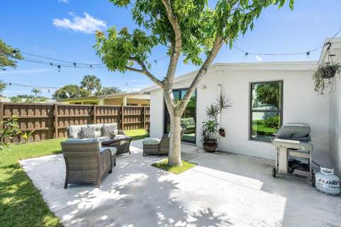 363 Glouchester Street, Boca Raton FL - photo 16 of 20