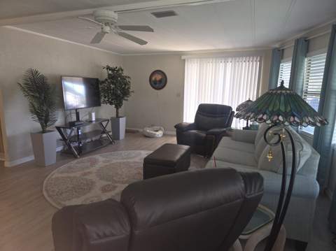 7871 SE Shenandoah Drive, Hobe Sound FL - photo 10 of 45