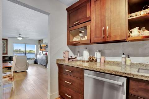 2850 Carambola Circle #19121, Coconut Creek FL - photo 18 of 48