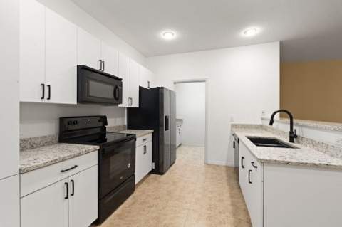 1863 S Dovetail Drive #B1, Fort Pierce FL - photo 13 of 31