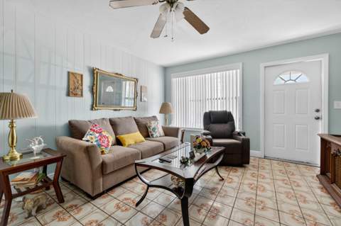 2105 Worthington Road, West Palm Beach FL - photo 9 of 25