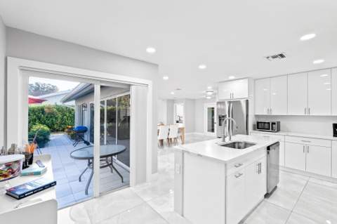 12293 Old Country Road, Wellington FL - photo 9 of 30