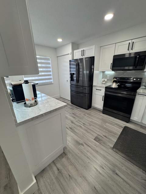 5951 Regal Glen Drive #103, Boynton Beach FL - photo 9 of 43