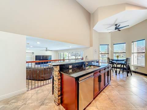 11162 SW Wyndham Way, Port St. Lucie FL - photo 21 of 116