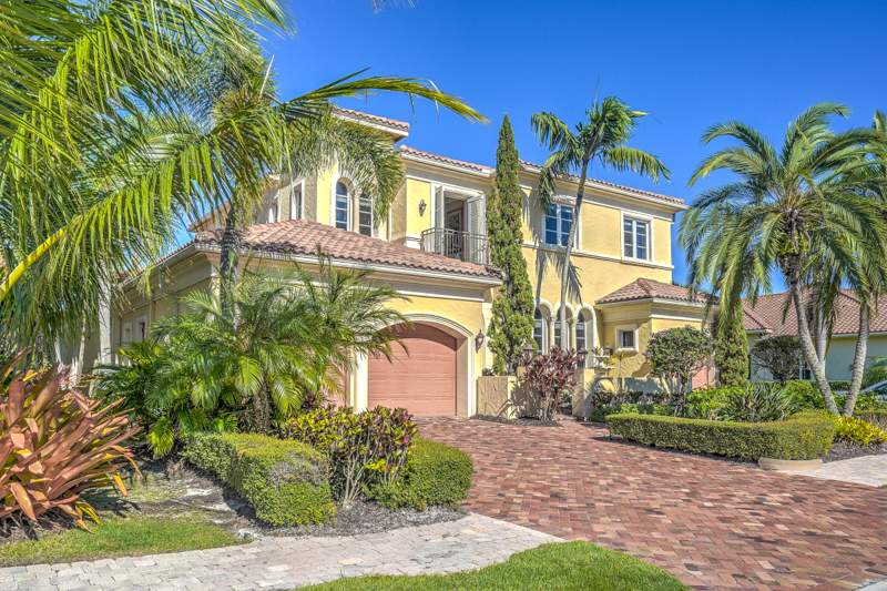 4 bedroom Single Family Residence at 190 SE Bella Strano, Tesoro Plat No 2, Port St. Lucie — photo 3