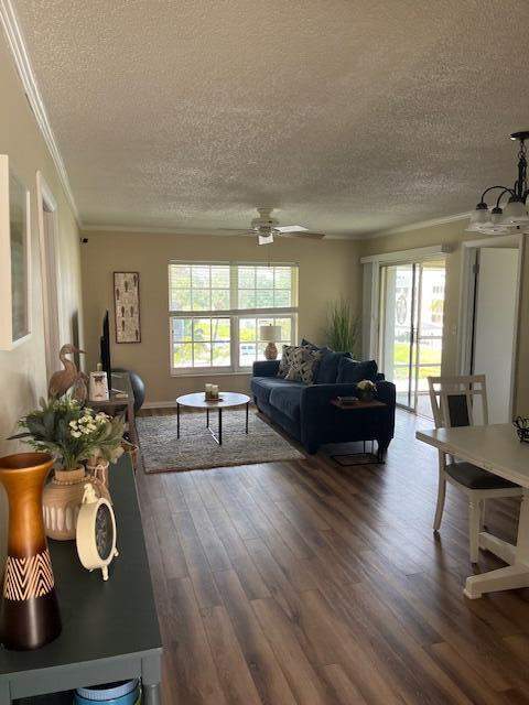 2 bedroom Condominium at 5500 Tamberlane Circle #305, Tamberlane 1 Condo, Palm Beach Gardens — photo 3