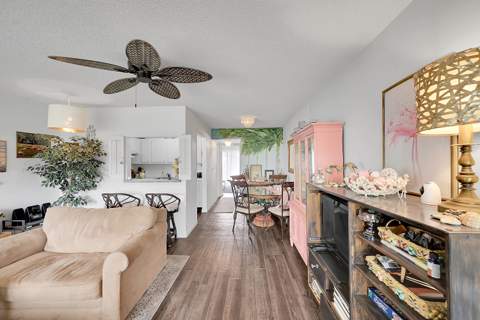 312 Sheffield M, West Palm Beach FL - photo 9 of 21