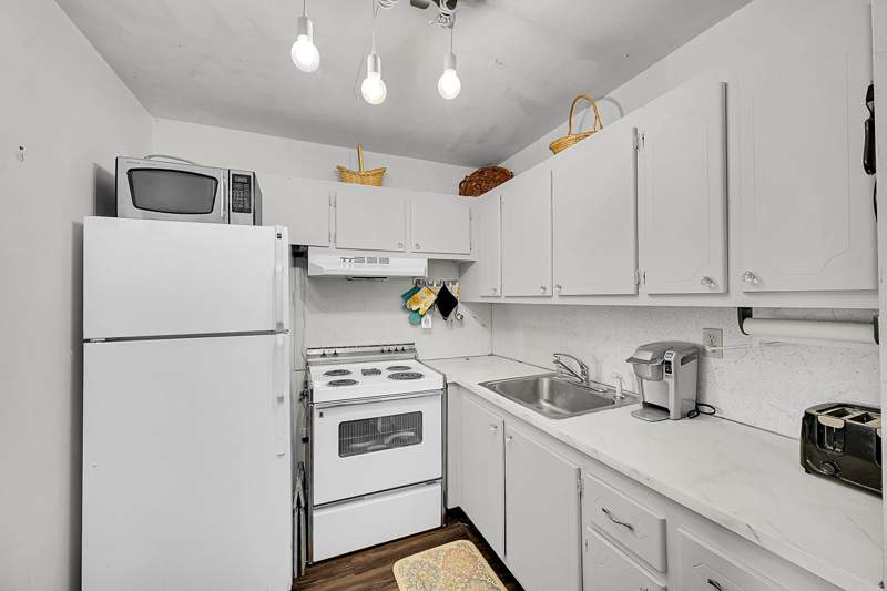 1 bedroom Condominium at 312 Sheffield M, Sheffield Condos A To Q | Century Village, West Palm Beach — photo 4